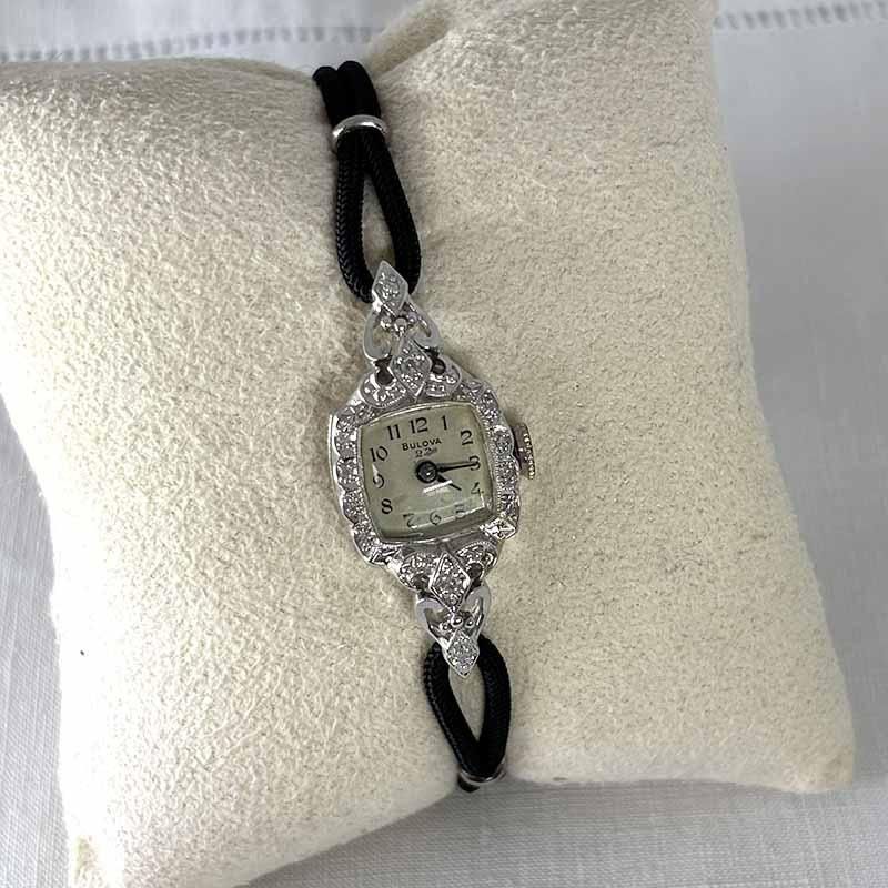 ヴィンテージ TIARA STERLING SILVER ブレスレット 腕時計 レディース腕時計 PRINCE TIARA 12個の誕生石 スワロフスキー