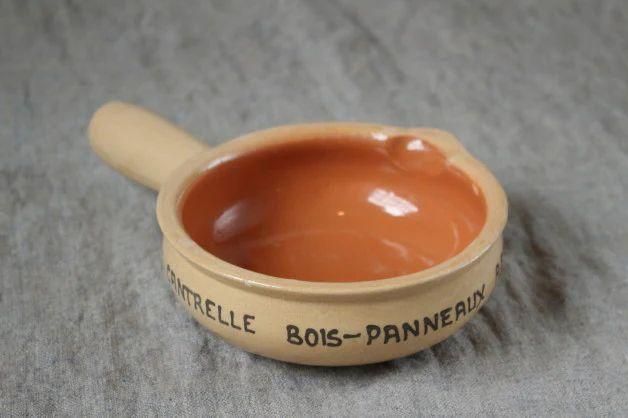 フランスアンティーク 文字入り片手鍋 陶器 可愛いデザイン