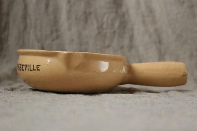 フランスアンティーク 文字入り片手鍋 陶器 可愛いデザイン
