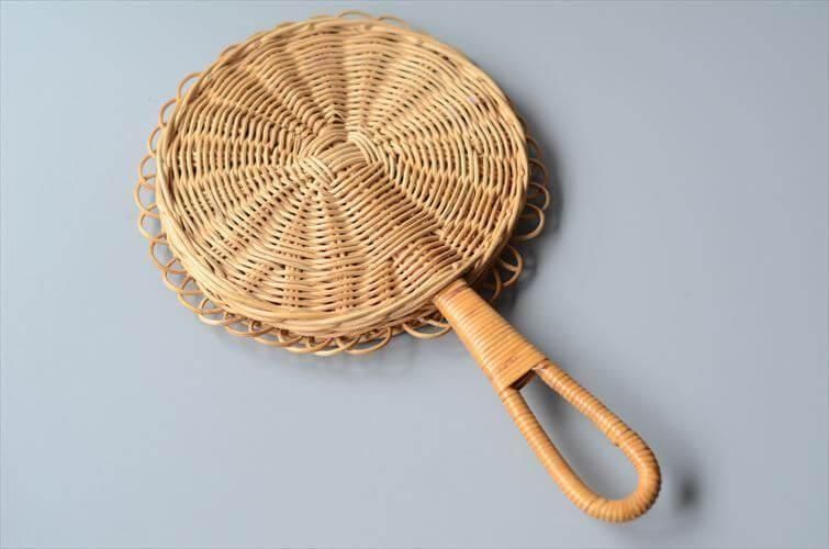フランスから 古い籐編み ラタンのハンドミラー 手鏡 什器