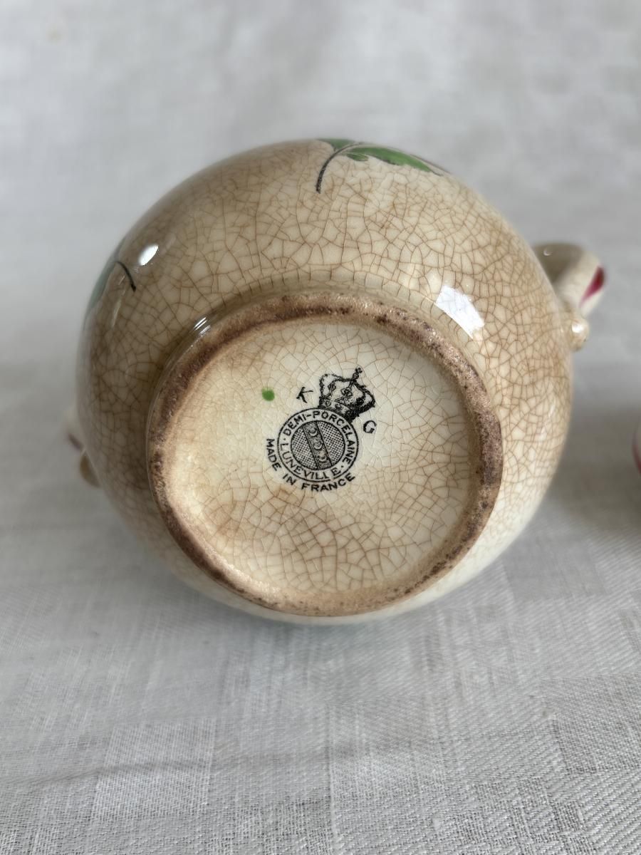 KGリュネヴィル 蓋付きシュガーポット 陶磁器製