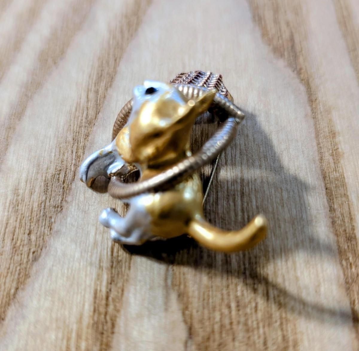 【美品】ULTRA CRAFT 猫 ネコ ゴールド ヴィンテージ ブローチ ULTRA CRAFT [ウルトラ クラフト] 