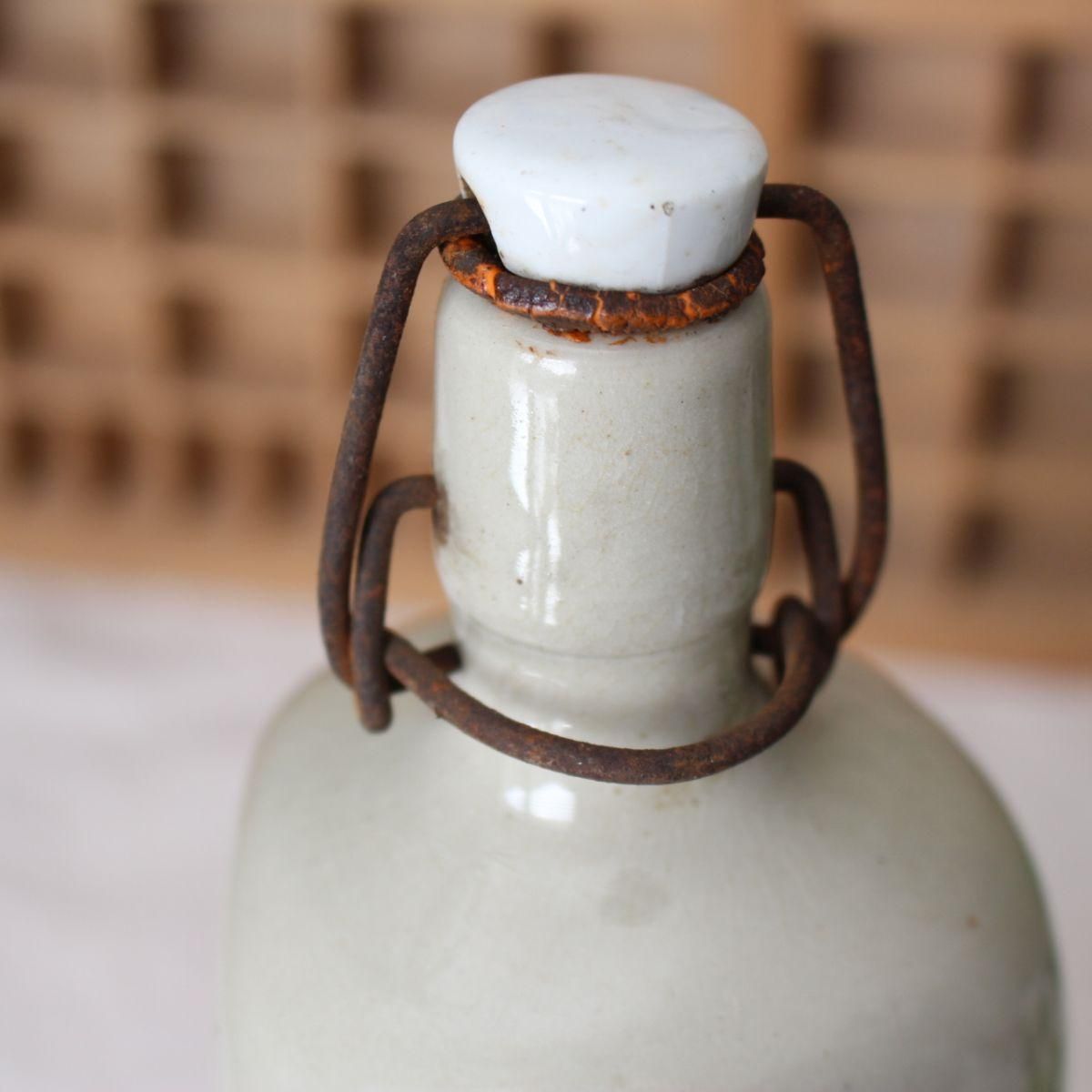 白い陶器　手の形　オブジェ 貝殻　ハンド　アンティーク　フランス 白い陶器 手の形 オブジェ 貝殻 ハンド アンティーク フランス