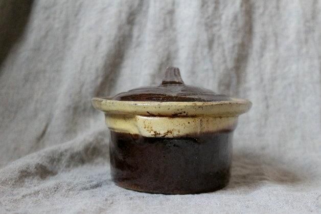 素材感も美しいテリーヌポット フランスアンティーク食器