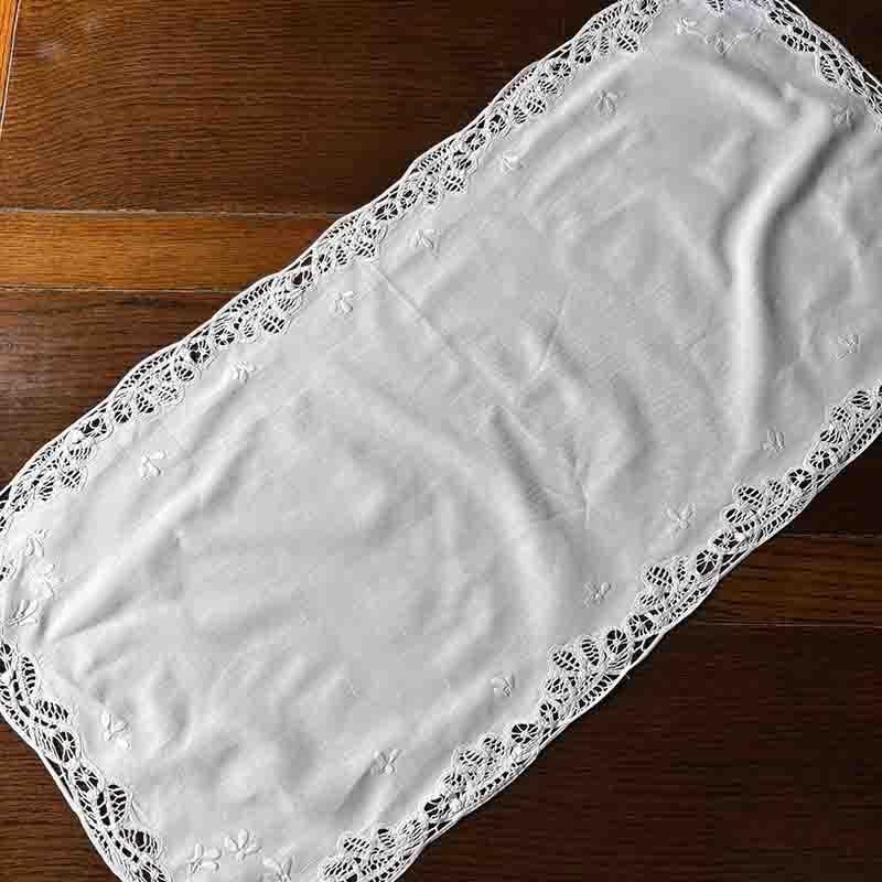 テーブルセンター 白地レース刺繍ドイリー ランナー用
