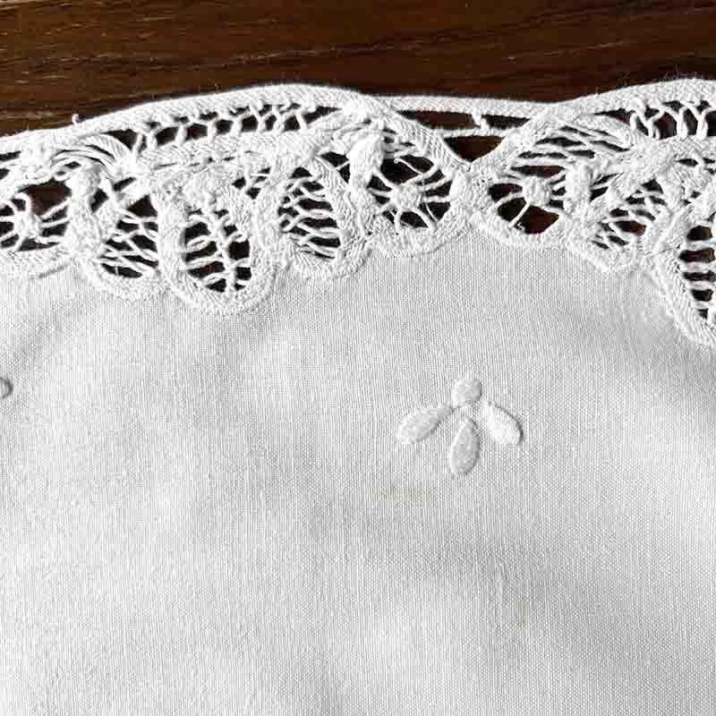 テーブルセンター 白地レース刺繍ドイリー ランナー用