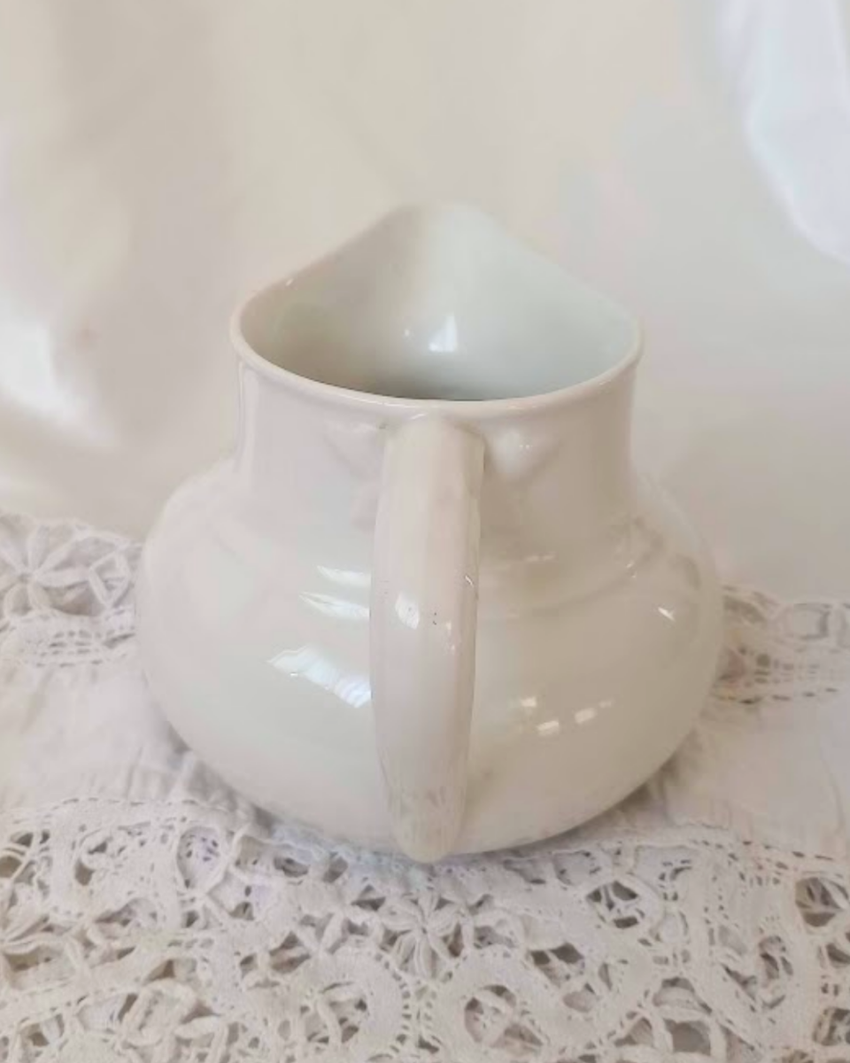 フランスアンティーク　ピシェ　水差し　ノルマンディ　焼き物 フランスアンティーク 白磁 ピシェ 水差し - ANTIQUE LEAVES