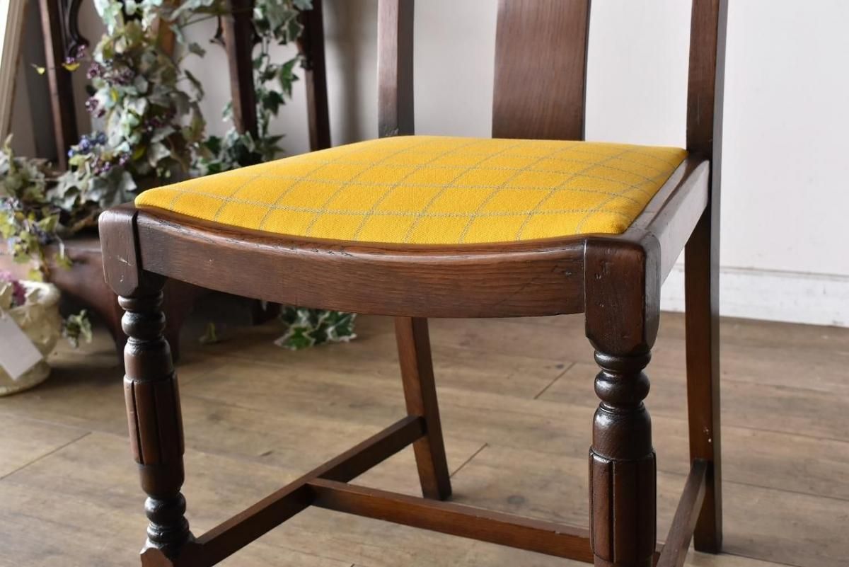 シンプルでお部屋に馴染みやすいダイニングチェア 4脚セット