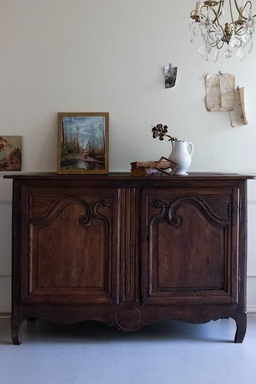 アンティーク家具 ヨーロッパ フランス ぶどう インテリア オブジェ 木彫り フランス アンティークサイドボード 木製 曲線装飾