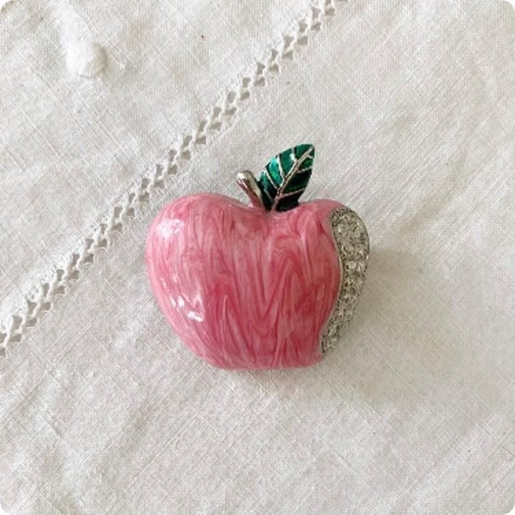 1900ss〜 フランス製 ヴィンテージ ブローチ ルビー エマイユ マリア 1900ss〜 フランス製 ヴィンテージ ブローチ ルビー エマイユ マリア