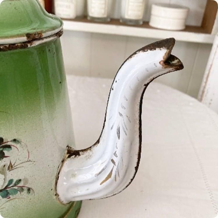 ふんころがしフランス製 置物オブジェ フランス 陶器製 雄鶏 オブジェ インテリアアクセント