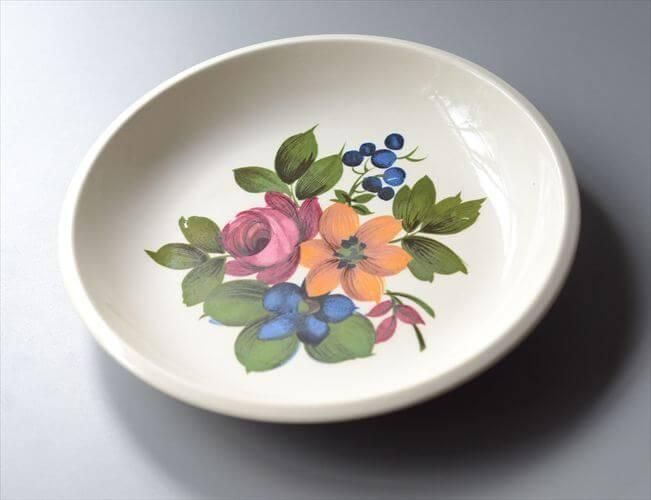 ベルギー製 BOCH きれいな3色のお花のプレート 21.5cm パスタ皿