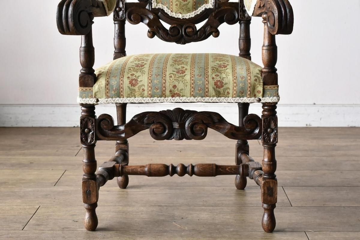キッズアームチェア1910年代のオーク彫刻アンティーク