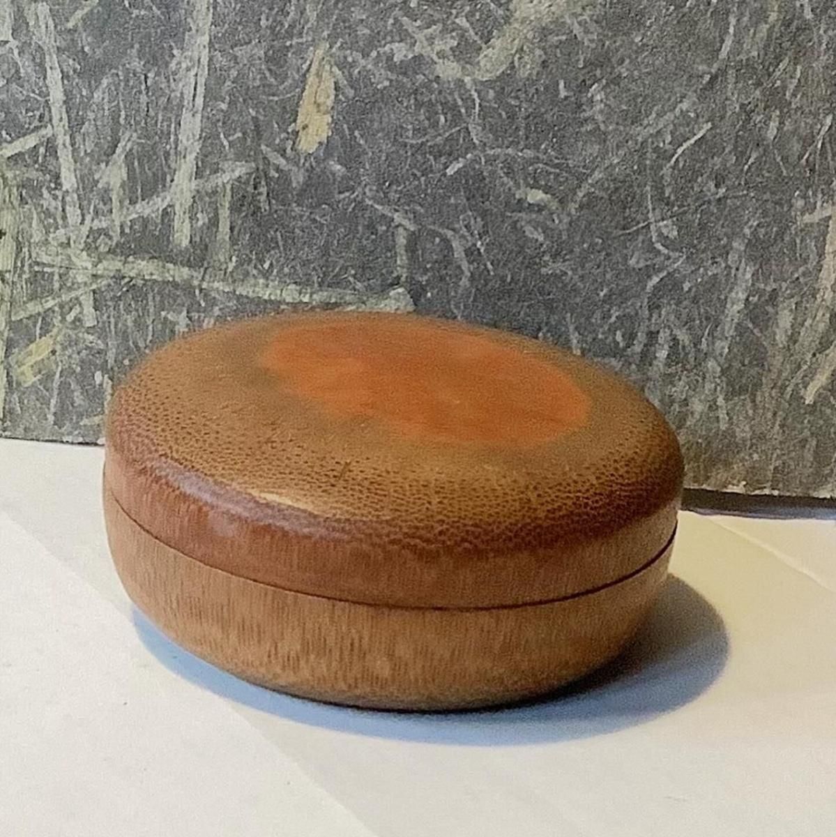 姿の良い香合　本金箔　ビンテージ　茶道具　古美術　蒲池窯造 琵琶　香合 姿の良い香合 本金箔 ビンテージ 茶道具 古美術 蒲池窯造 琵琶