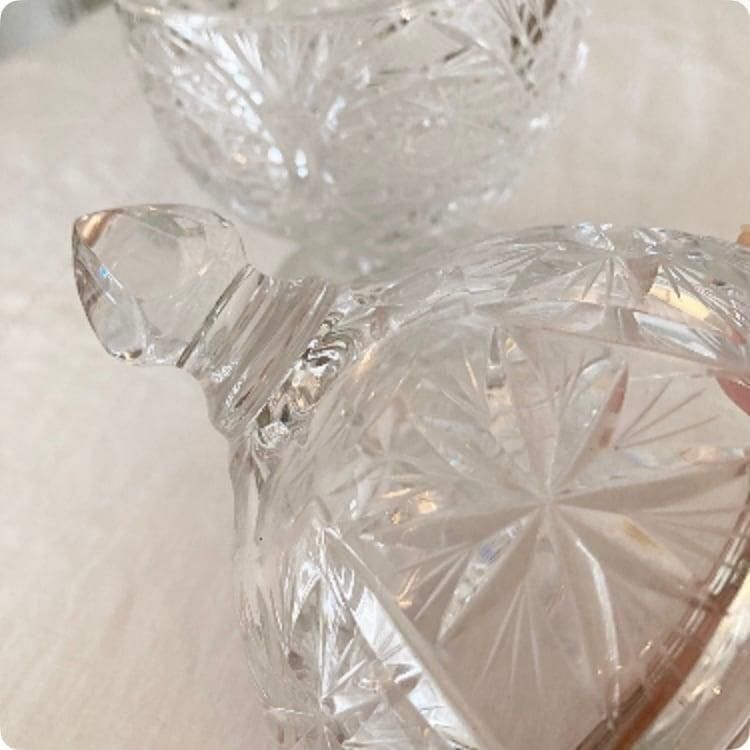 クリスタルガラスの1900年代美しいカッティングアンティーク