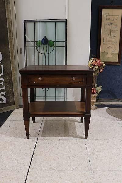 USA ,ドレクセルヘリテージ・ナイトテーブル DREXEL DREXEL(ドレクセル)ナイトテーブル/サイドテーブル - ANTIQUE LEAVES