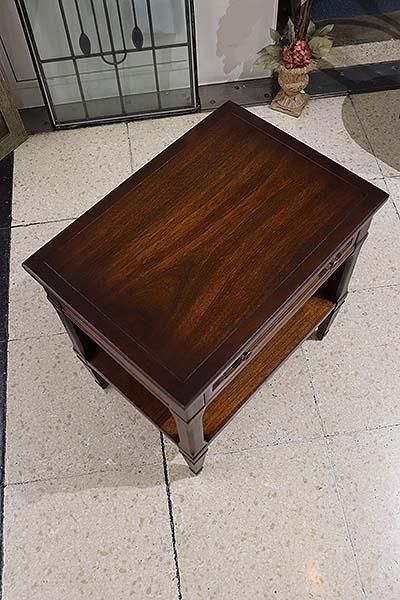 DREXEL(ドレクセル)ナイトテーブル/サイドテーブル - ANTIQUE LEAVES