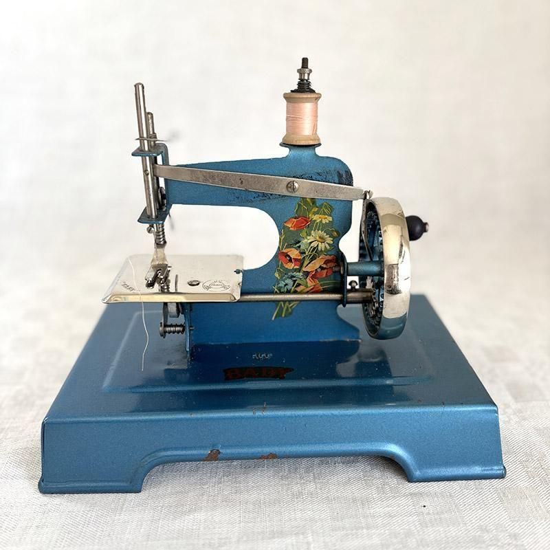 アンティークトイミシン 針付き 糸付き BABY 花柄 ブルー