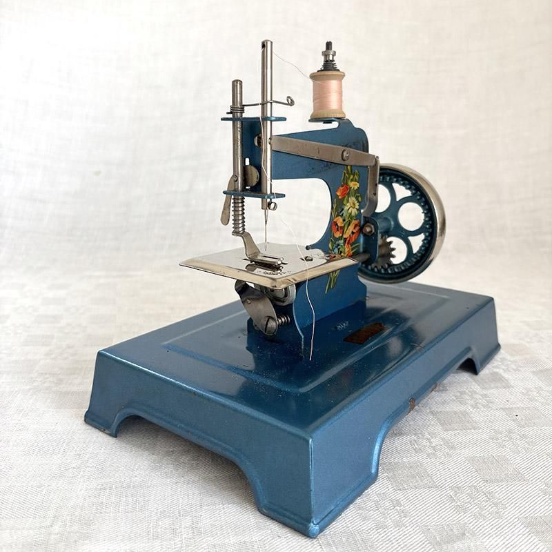 アンティーク　トイミシン トイミシンメタル製1950年代花柄のアンティーク