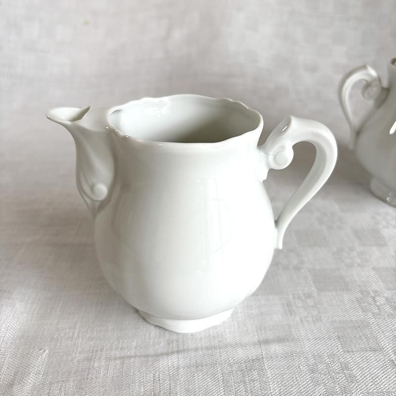 陶磁器リモージュの優雅な白磁ミルクシュガーアンティーク
