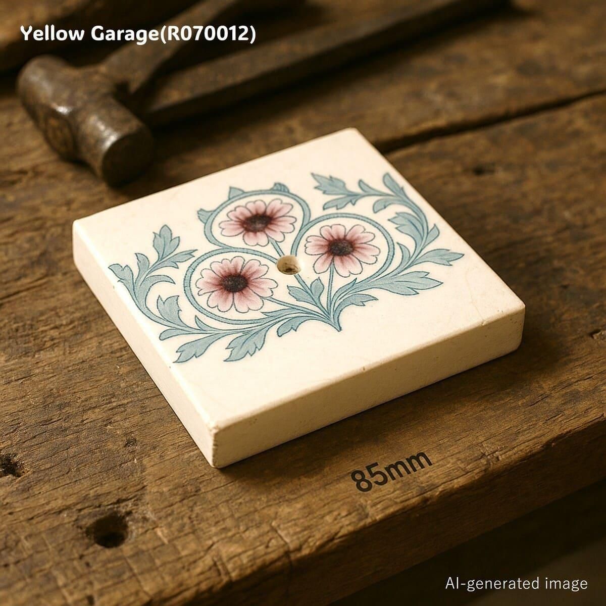 青の静寂 （しじま）・・・手のひらサイズのアンティークタイル