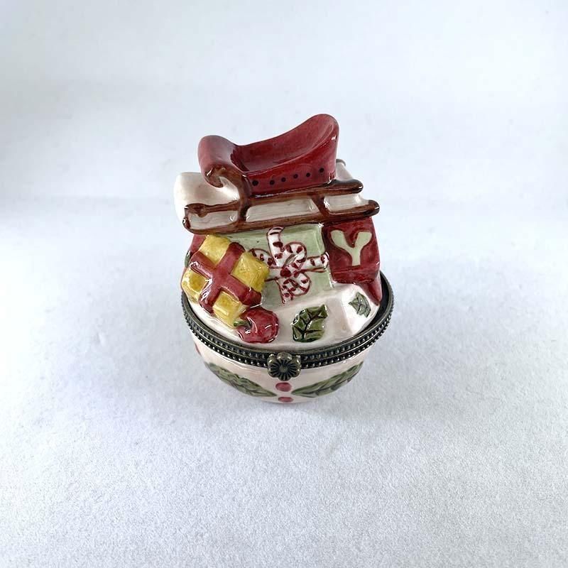 陶器のクリスマス小物入れビレロイ＆ボッホアンティーク