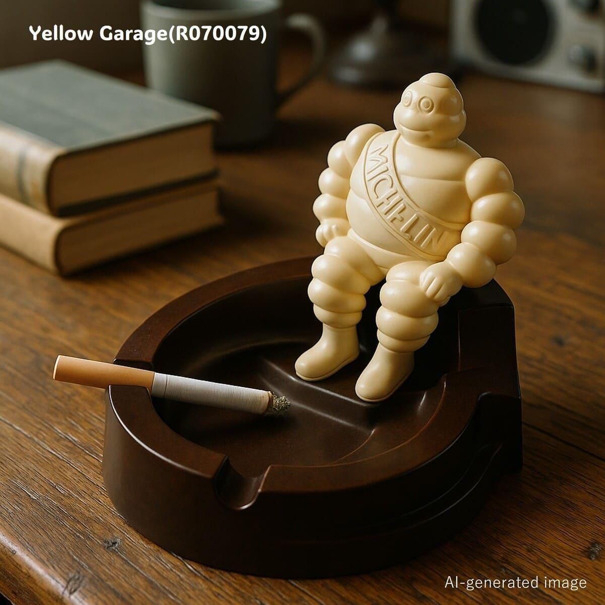 英国製ベークライト製1940年代ミシュランマンアンティーク