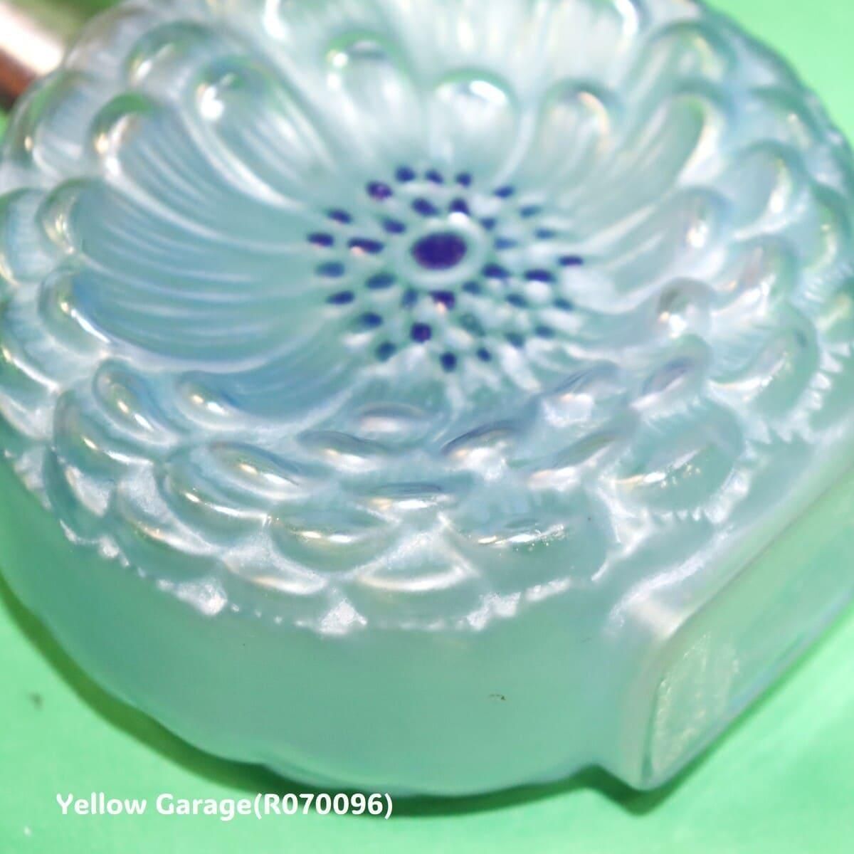 R. Lalique ダリア「Dahlia」・パフュームボトル – 両面花文様の芸術的