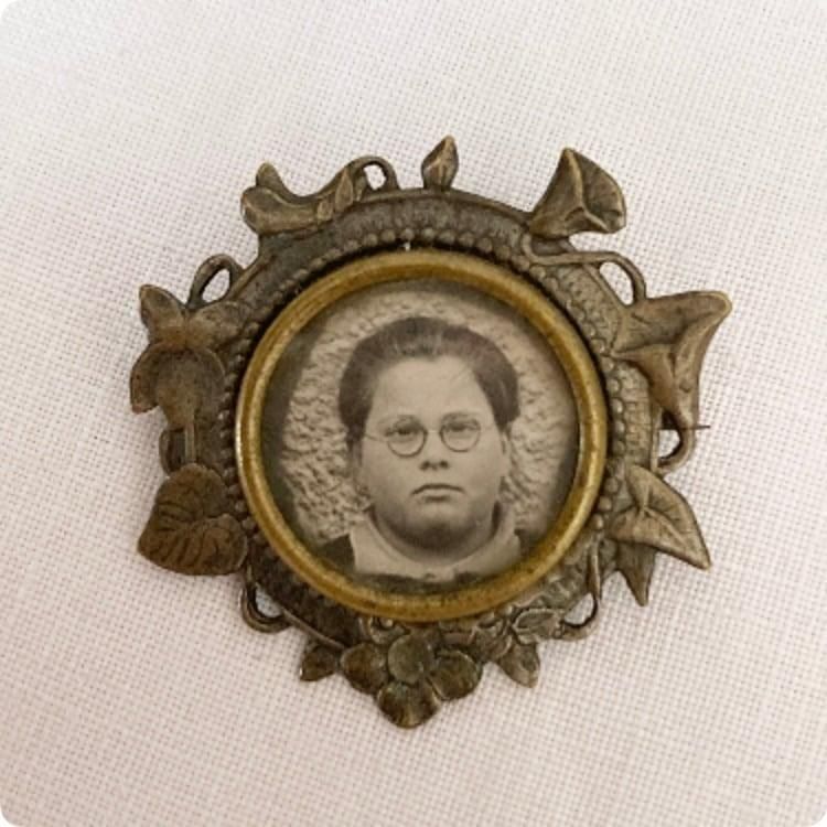 アンティークブローチ一覧｜ヴィクトリアン・北欧・大正昭和の一点物