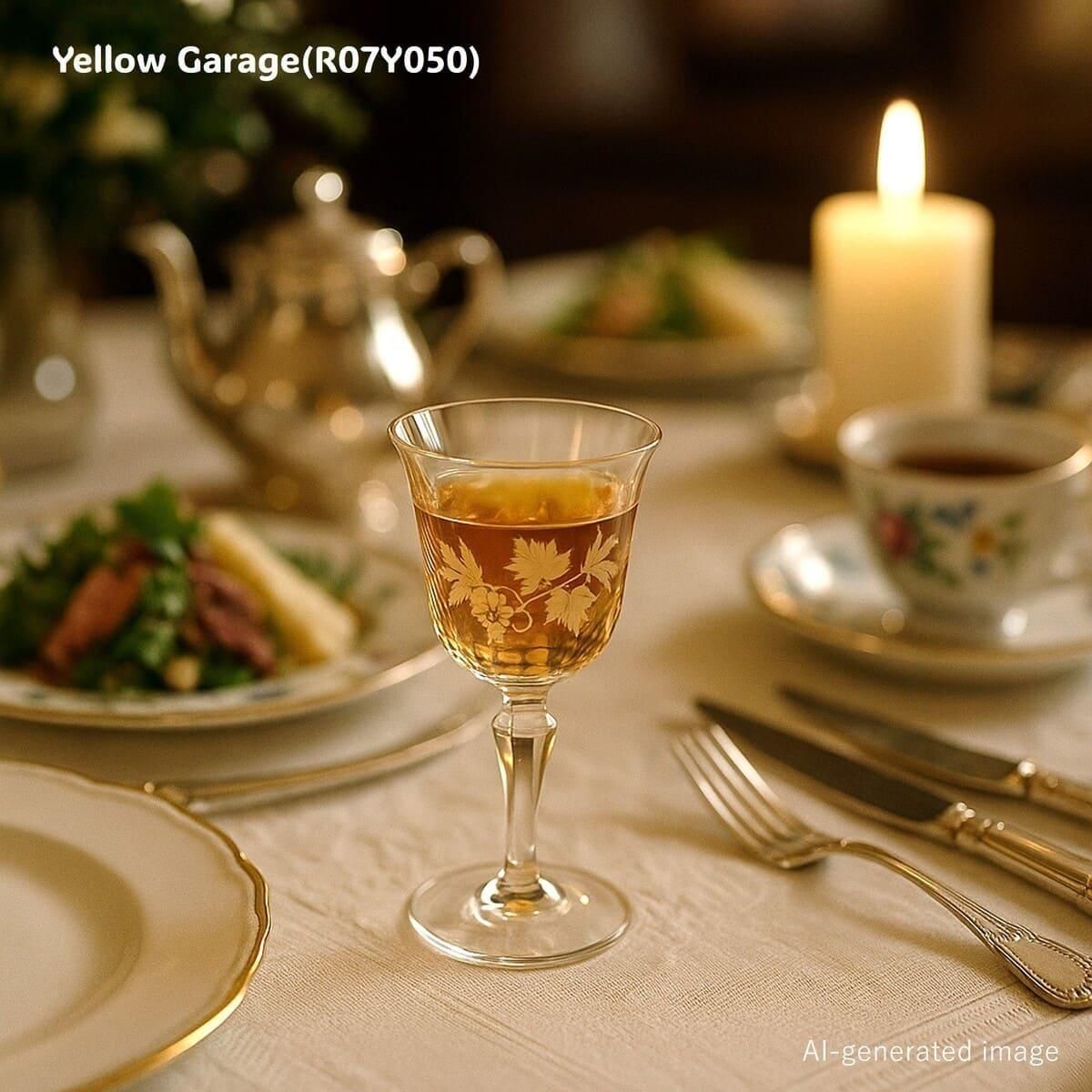 アンティークグラス・コップ一覧｜繊細で美しい手仕事の器特集