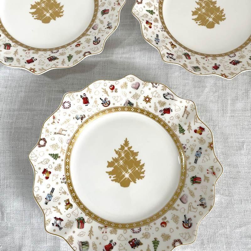 ビレロイ＆ボッホ　プレート　皿　デザート　クリスマス　サンタ　4枚 ビレロイ＆ボッホ プレート 皿 デザート クリスマス サンタ 4枚