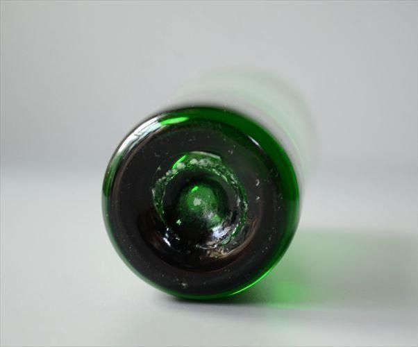 フィンランドから きれいなグリーンのガラスベース Iittala Loyto