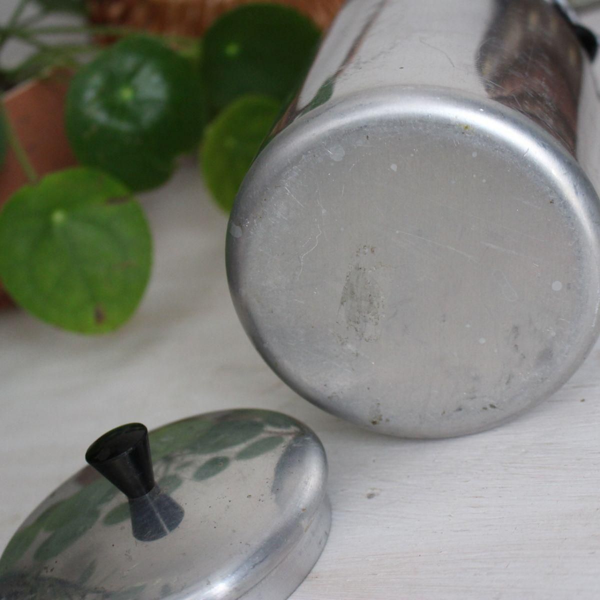 フランス蚤の市より☆ビンテージ アルミ製 ミルクポット（1L表示