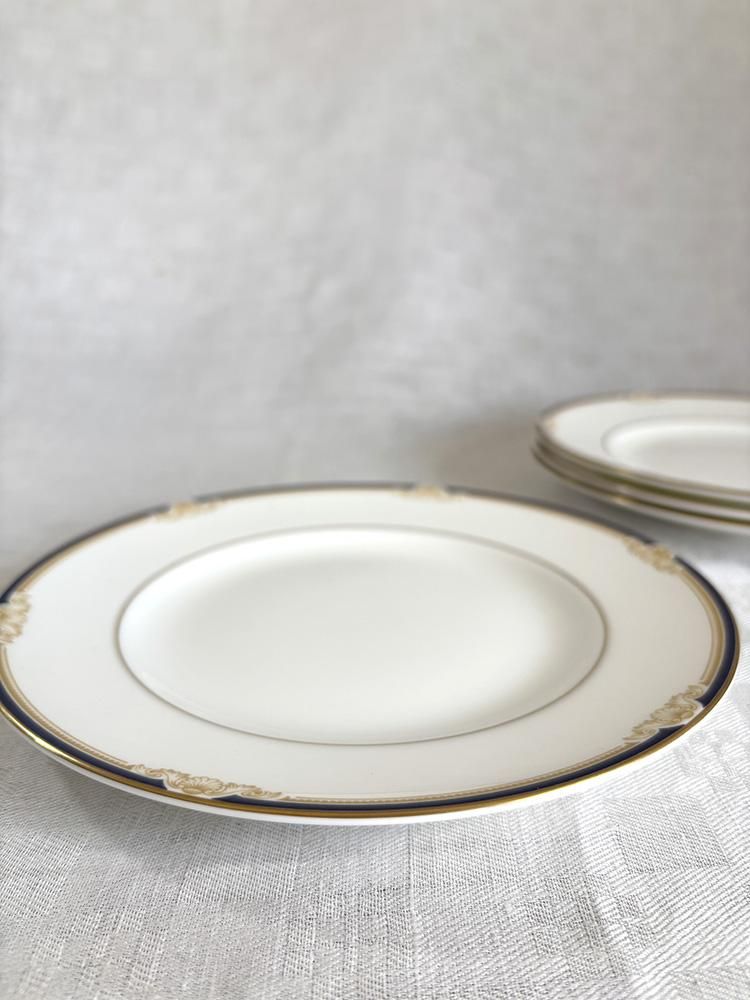 ウエッジウッド　　皿　2枚セット　アンティーク　黒壺 廃盤ウェッジウッドカップ&ソーサー ソーサー黒壺 WEDGWOOD ウェッジ