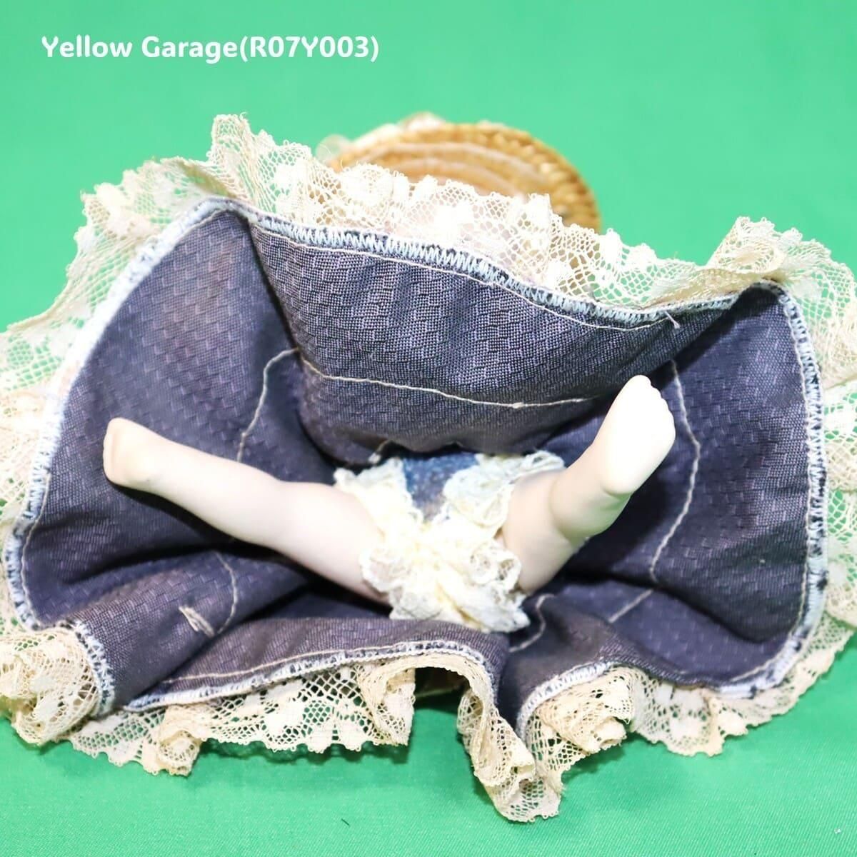 ヴィンテージ陶器ドール｜レースドレスの小さなお嬢さま（13cm