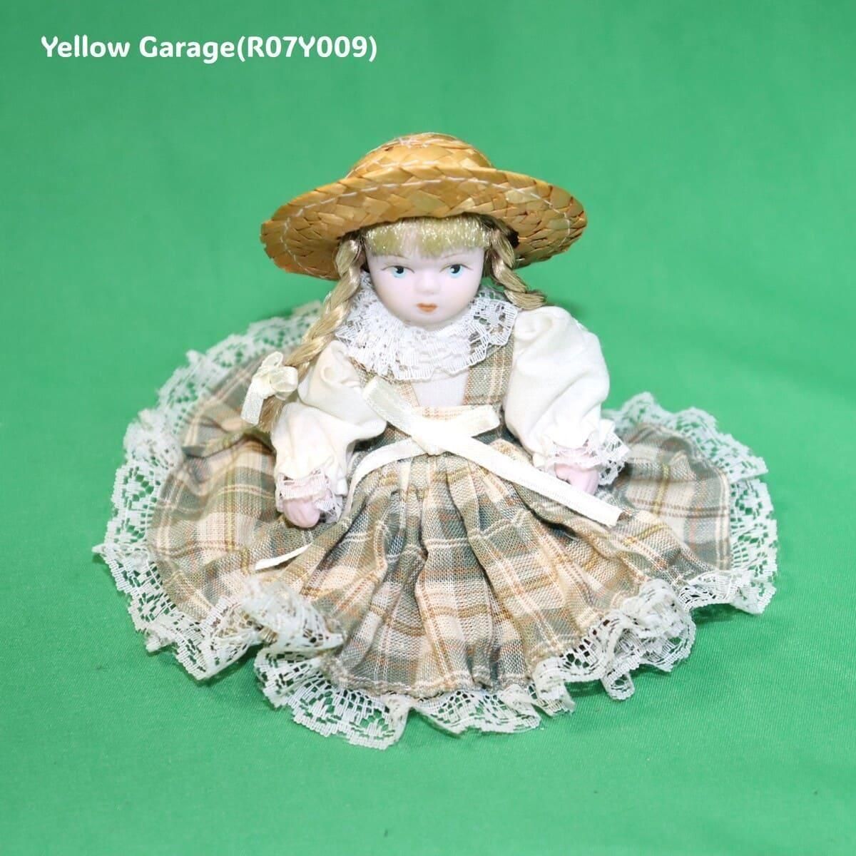 西洋風ヴィンテージ陶器ドール（12cm）麦わら帽子付き｜クラシカル