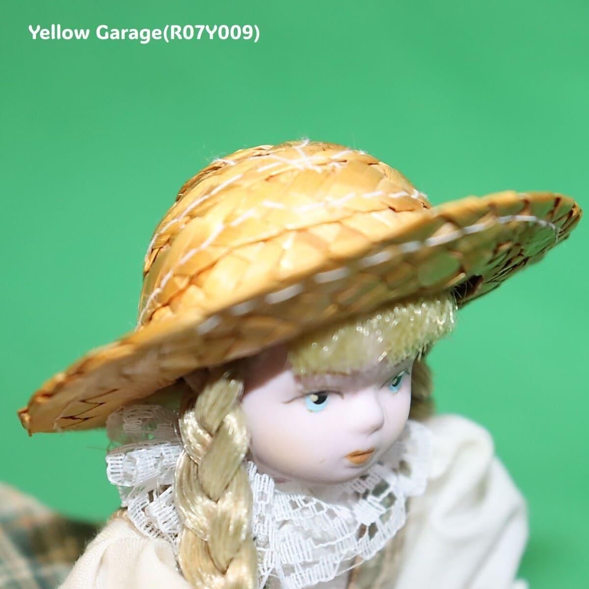 西洋風ヴィンテージ陶器ドール（12cm）麦わら帽子付き｜クラシカル