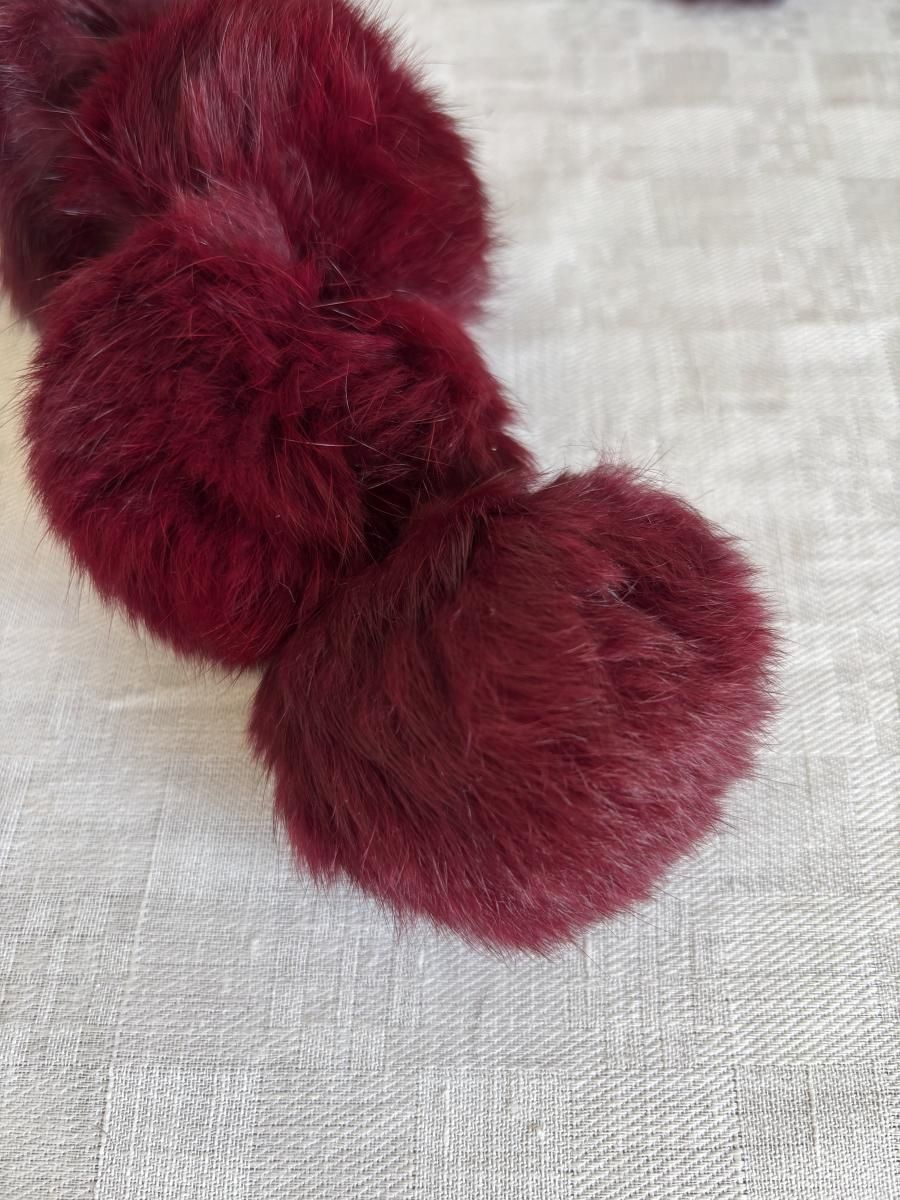 リンさん専用　ロエン ラビットファー ラビットファー 襟巻 レッド ぼんぼり フリーサイズ