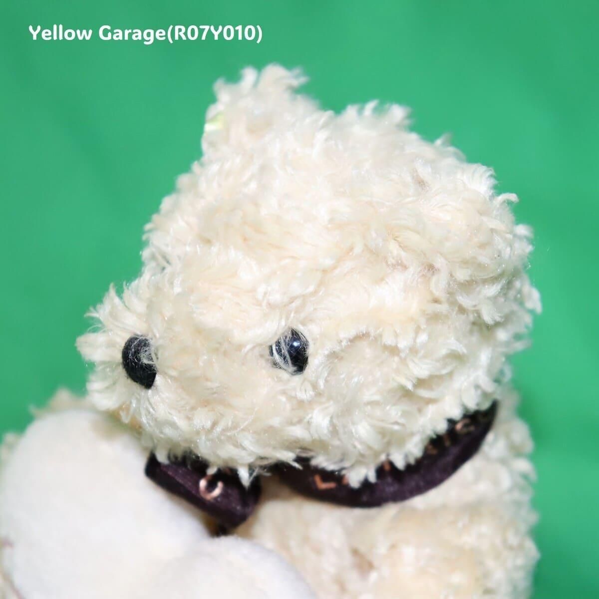 スロベニアの蚤の市に転がっていたテディベア スロヴェニア