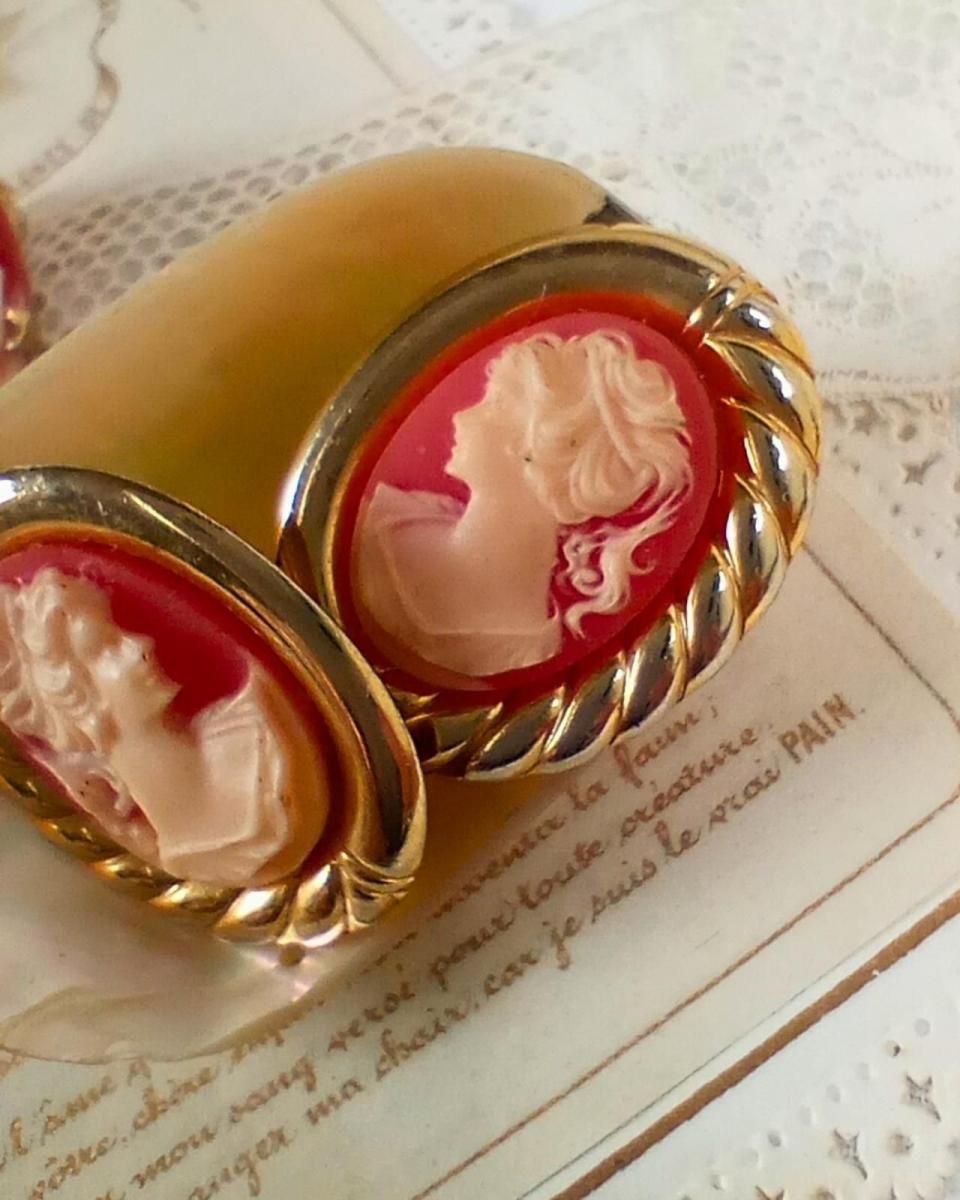 ヴィンテージイヤリング カメオカボション - アンティークモール