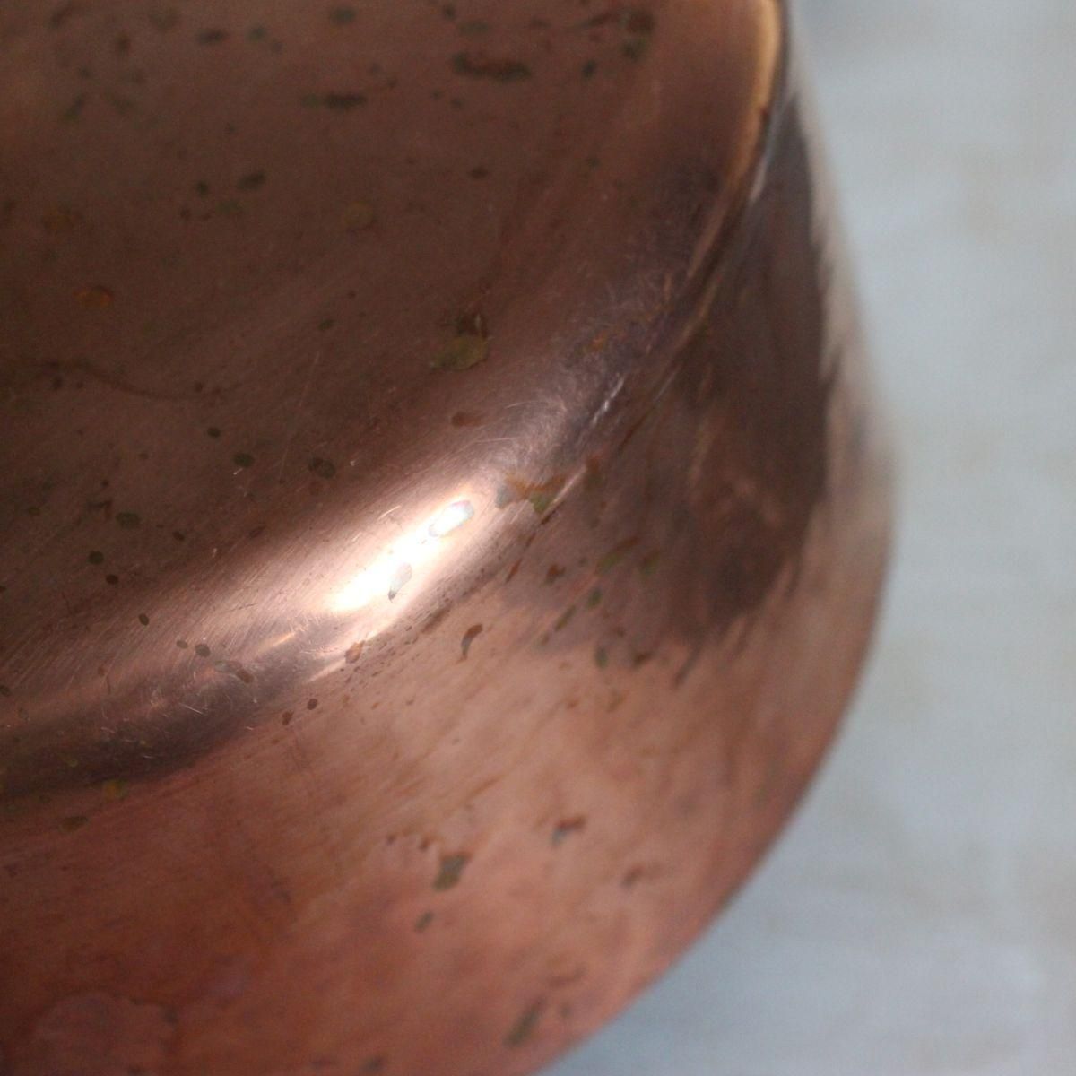 フランス蚤の市発 ☆銅製片手鍋 (直径20cm/深さ10cm)｜フランスから