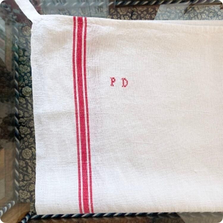 アンティークテーブルクロス・ドイリー特集｜リネン・レース・刺繍