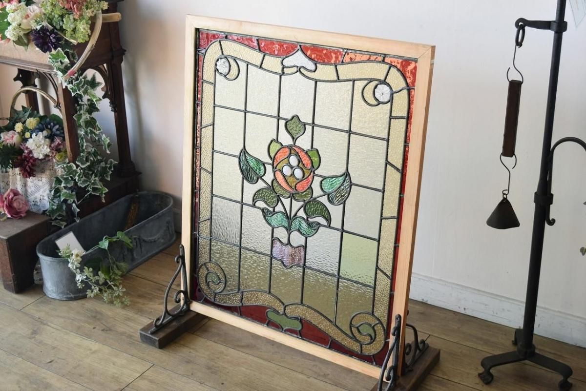 フランス製1920年代 ソリッドオークの重厚なフロアランプ