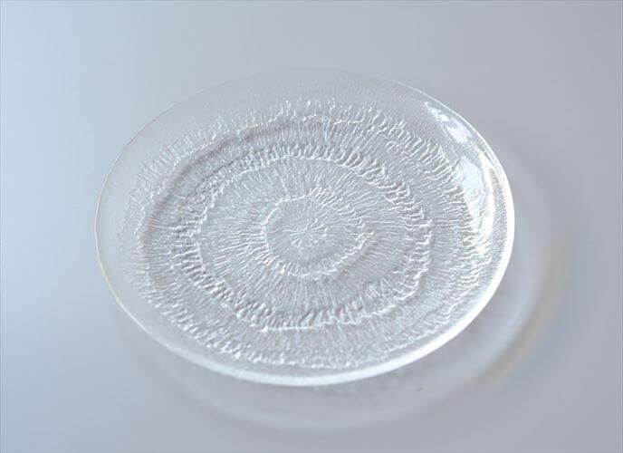 アンティークガラス食器一覧｜繊細で美しい手仕事の器特集