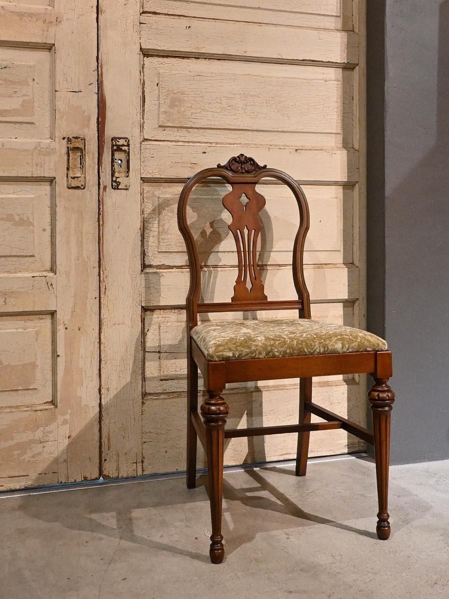 木製　アンティークチェア　ヴィンテージ 蚤の市 木製 アンティークチェア ヴィンテージ 蚤の市