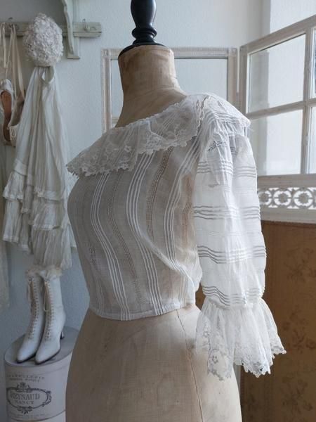 アンティークレースボディス - アンティークモール＆蚤の市情報サイト