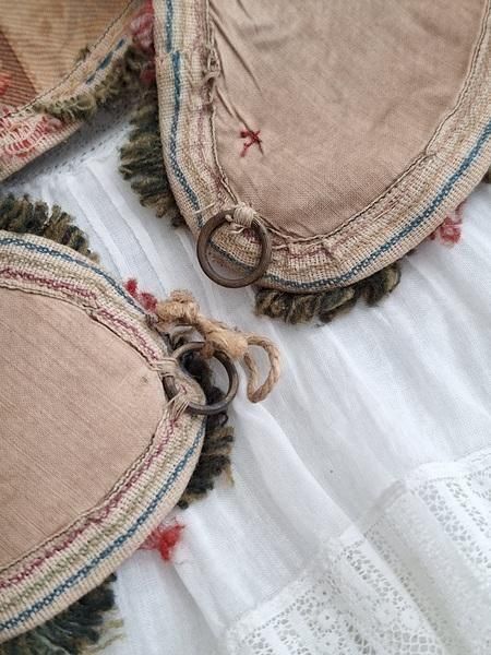 フレンチファブリックカーテンタッセル - アンティークモール＆蚤の市