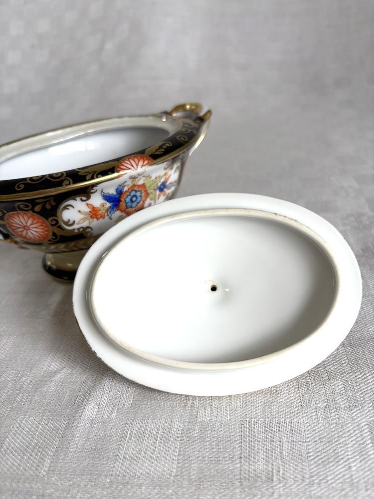 ボンボニエール オールドノリタケ 蓋もの 黒地金彩 赤い花 s1109-56