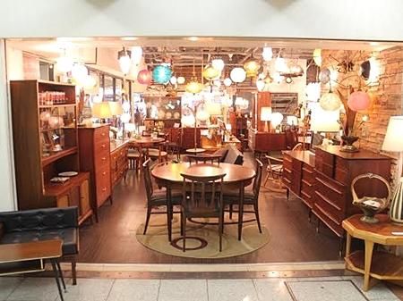 antique shop at'sβ1