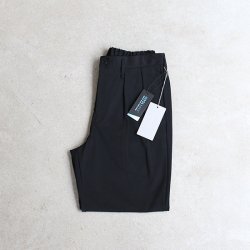 CURLY [カーリー] ''BACK EZ 2TUCK TROUSER'' (MEN'S)  <img class='new_mark_img2' src='https://img.shop-pro.jp/img/new/icons13.gif' style='border:none;display:inline;margin:0px;padding:0px;width:auto;' />
